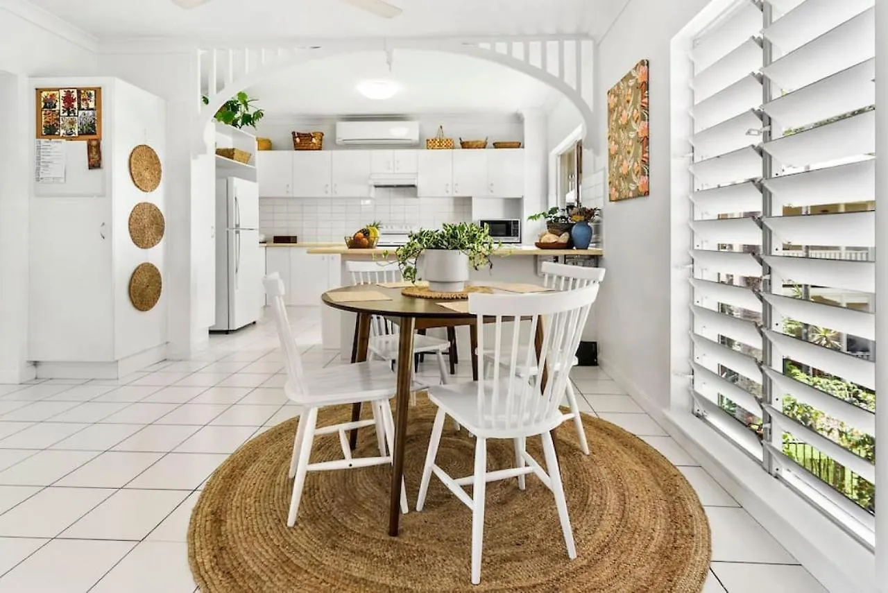 Bohemia Heights Apartment Westcourt 0*,  Australia