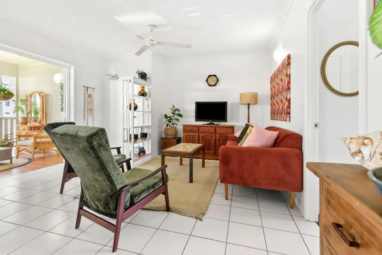Bohemia Heights Apartment Westcourt